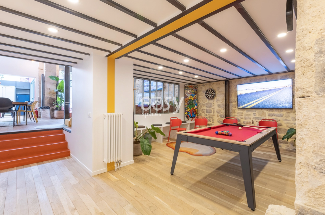 rent a modern loft in Paris for a professional photo shoot or video production